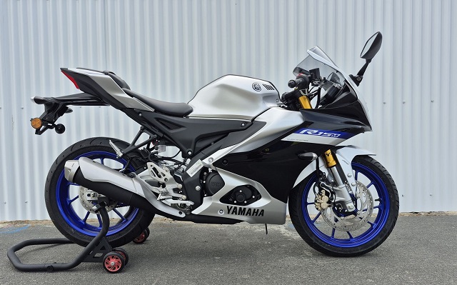 Yamaha R15 V5 2025 Launch in India – Price, Specs & What’s New. Yamaha R15 V5